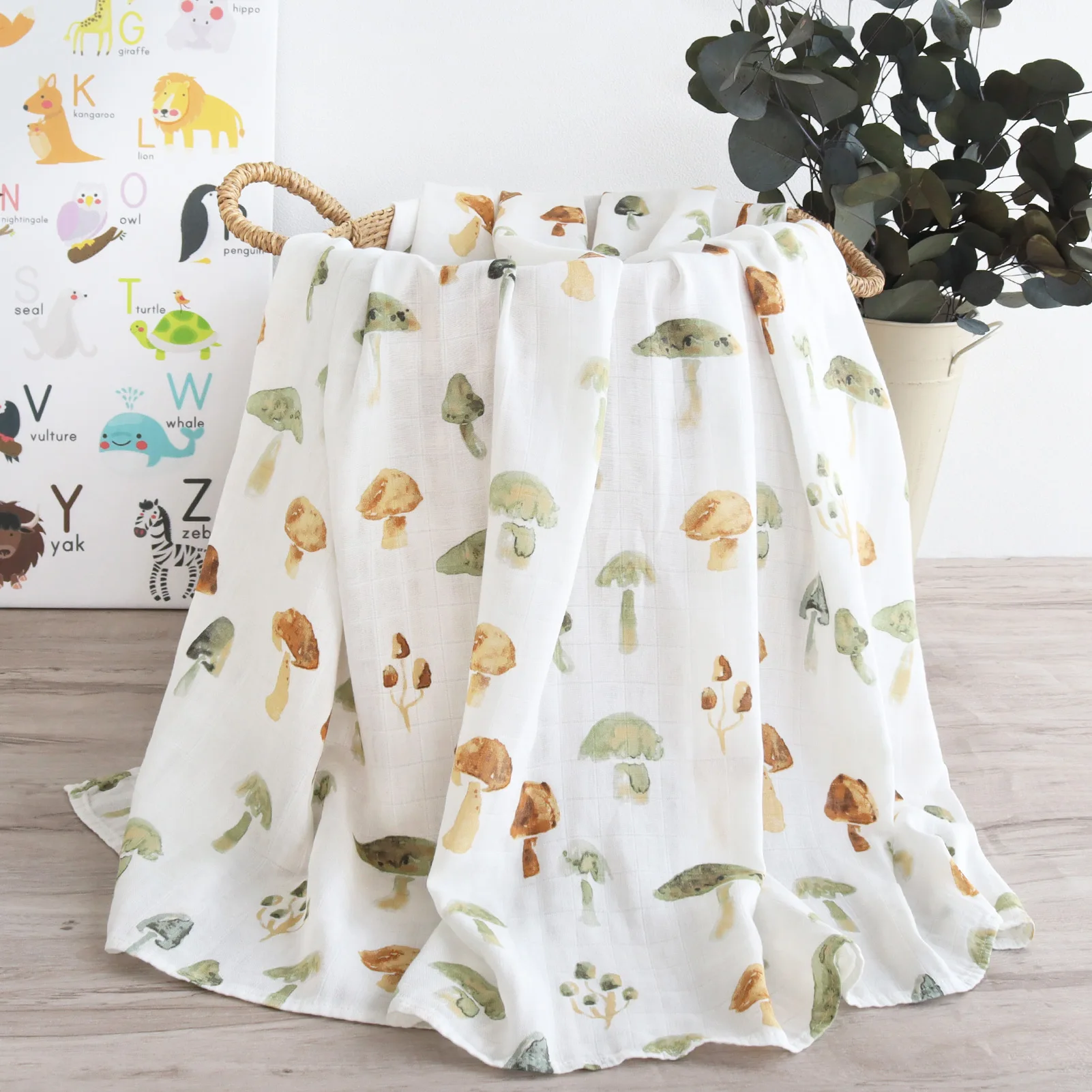 LifeTree Muslin Swaddle Blankets: 2-Pack Neutral Soft Baby Swaddling Wraps