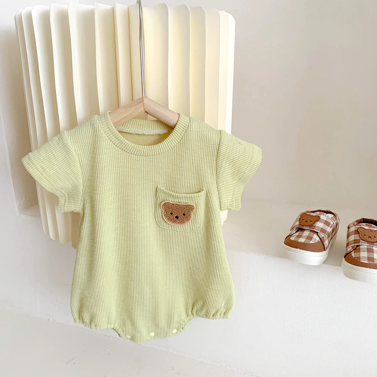 Summer Baby Clothes: Newborn Boy Romper with Bear Embroidery and Pockets